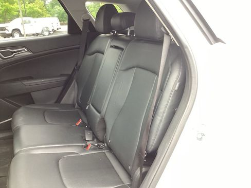 Used 2026 Kia Sportage EX w/ EX Panorama Roof Package FWD image 12