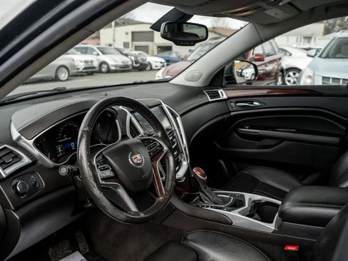 Used 2015 Cadillac SRX Luxury image 6