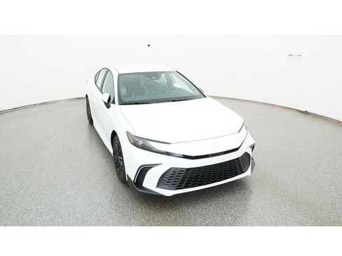 New 2026 Toyota Camry SE image 14