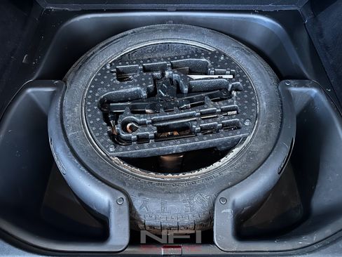 Used 2016 Jeep Grand Cherokee SRT AWD/4WD image 54
