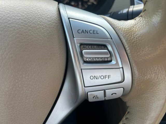 Used 2017 Nissan Altima 2.5 SV w/ Convenience Package FWD image 11