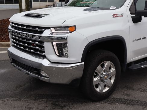 Used 2022 Chevrolet Silverado 2500 LTZ w/ LTZ Plus Package AWD/4WD image 18