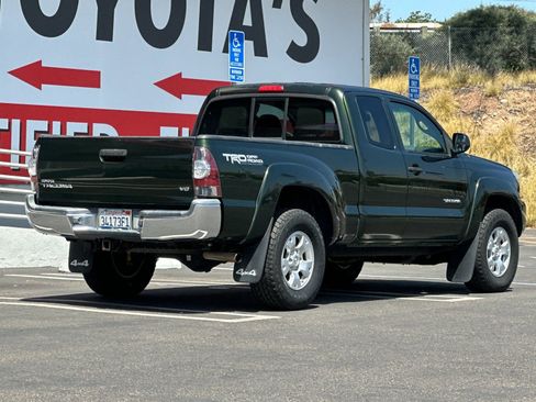 Used 2013 Toyota Tacoma 4x4 Access Cab V6 w/ TRD Off-Road Pkg image 5