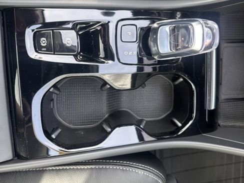 Used 2023 Volvo XC40 B5 Plus w/ Driver Assist Package image 17