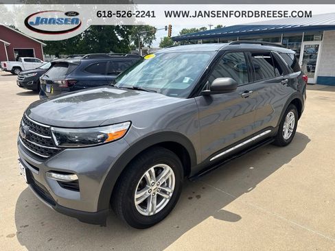 Used 2022 Ford Explorer XLT w/ Equipment Group 202A AWD/4WD image 3