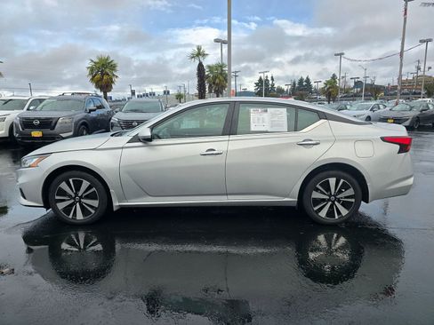 Used 2022 Nissan Altima 2.5 SV image 40