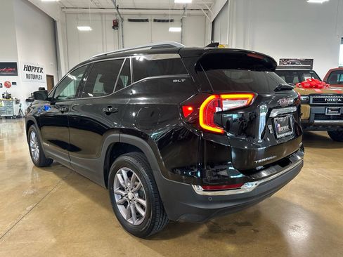 Used 2023 GMC Terrain SLT AWD/4WD image 6