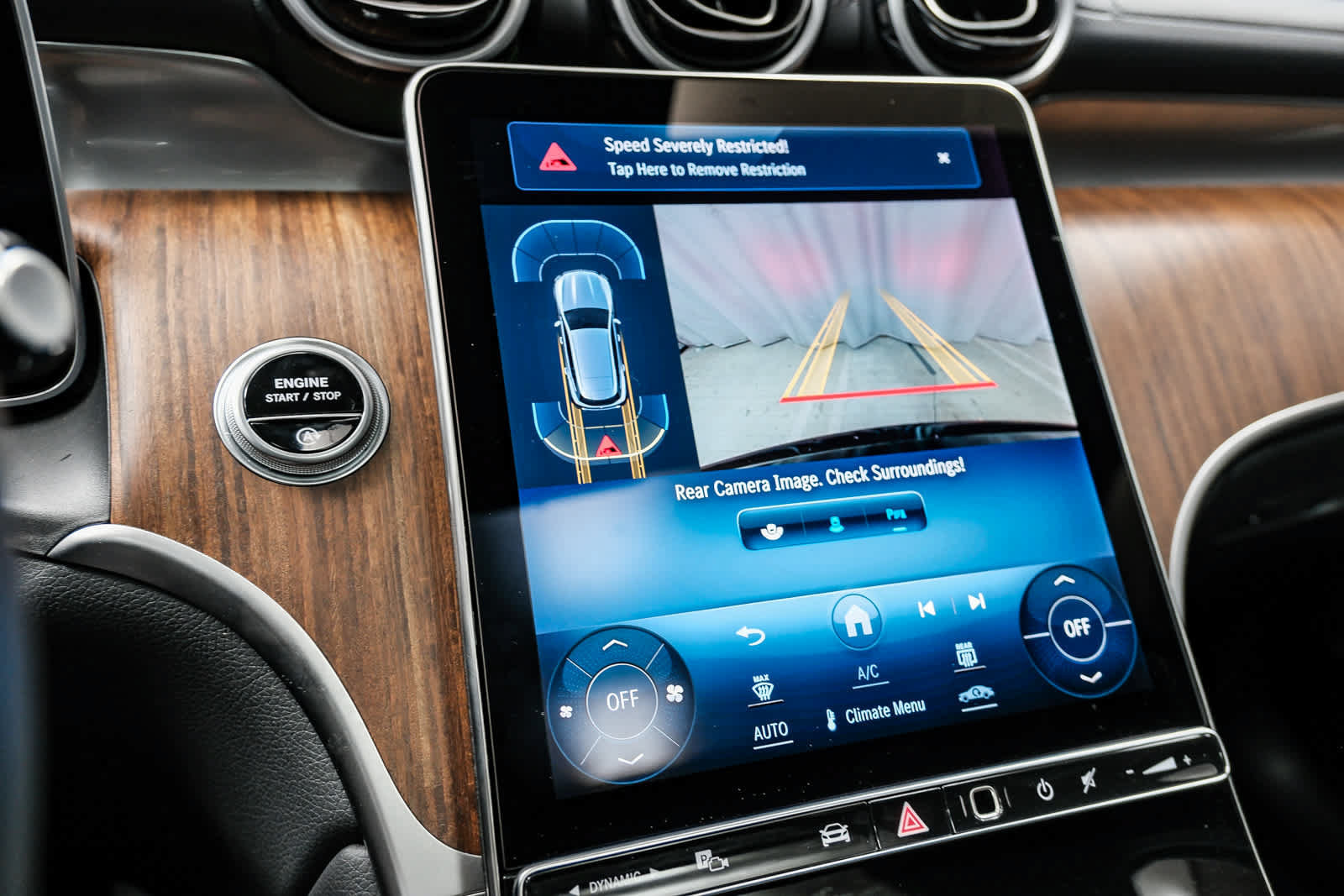 Certified 2024 Mercedes-Benz GLC 300 4MATIC image 31