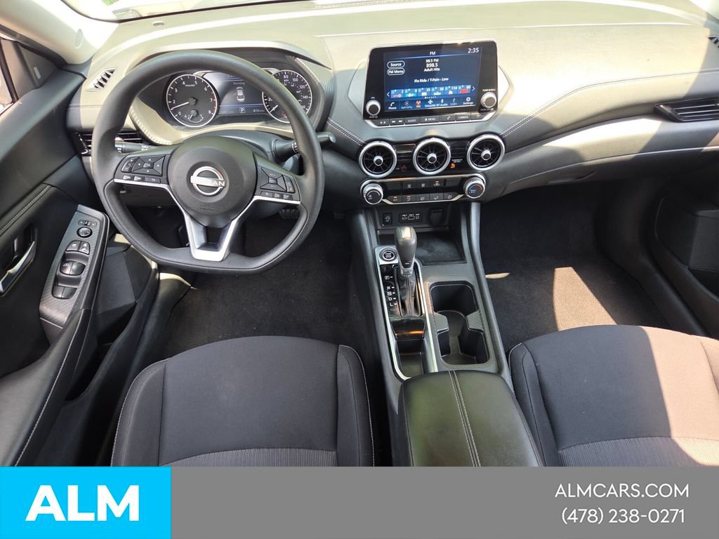 Used 2024 Nissan Sentra SV FWD image 16