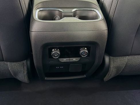 New 2026 Chevrolet Traverse LT w/ Sun and Wheel Package image 27