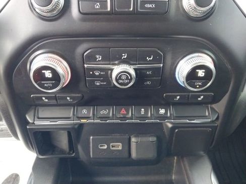 Used 2020 GMC Sierra 1500 Elevation w/ Elevation Value Package image 17