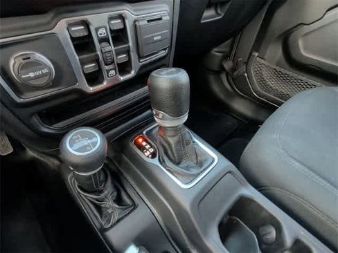 Used 2021 Jeep Wrangler Unlimited Sport image 27