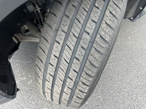 Used 2024 Jeep Grand Cherokee Altitude image 30