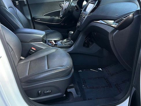Used 2017 Hyundai Santa Fe Sport image 22