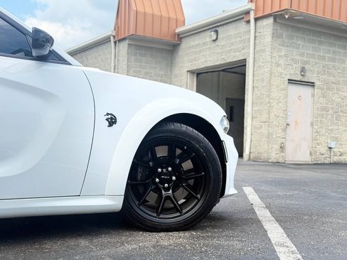 Used 2023 Dodge Charger SRT Hellcat RWD image 4