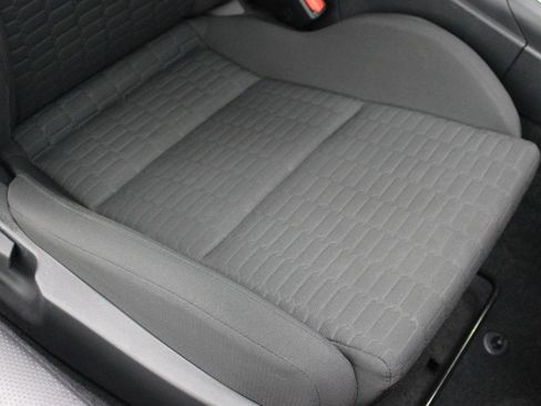 Used 2022 Toyota GR86 RWD image 42