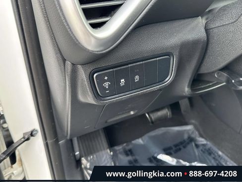 Certified 2023 Kia Soul LX w/ Option Group 015 FWD image 16