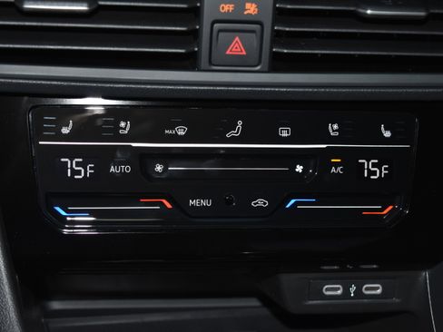 New 2026 Volkswagen Jetta SEL image 11