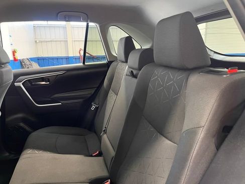 Used 2024 Toyota RAV4 XLE FWD image 16