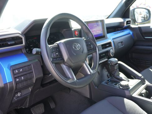 Used 2025 Toyota Tacoma TRD Off-Road AWD/4WD image 20