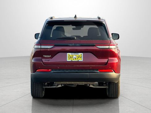 New 2025 Jeep Grand Cherokee Altitude image 6