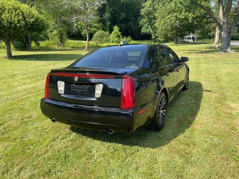 Used 2006 Cadillac STS V8 w/ Preferred Equipment Group RWD image 14