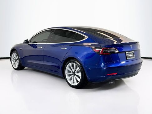Used 2020 Tesla Model 3 Standard Range image 3