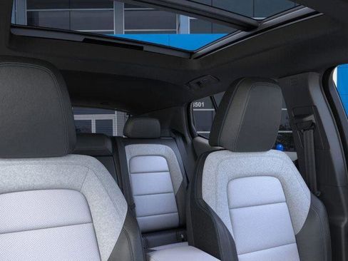 New 2026 Chevrolet Equinox EV LT image 25