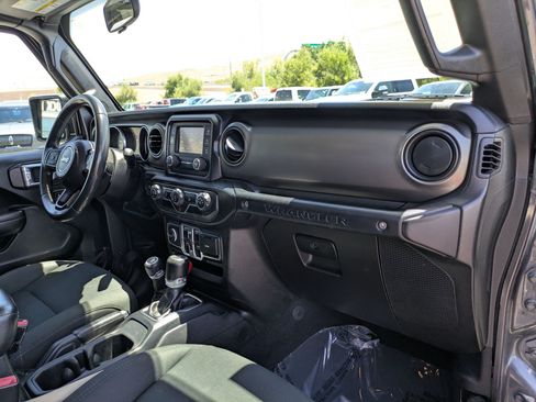 Used 2019 Jeep Wrangler Unlimited Sport S AWD/4WD image 31