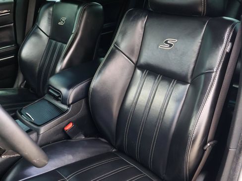 Used 2023 Chrysler 300 S RWD image 13