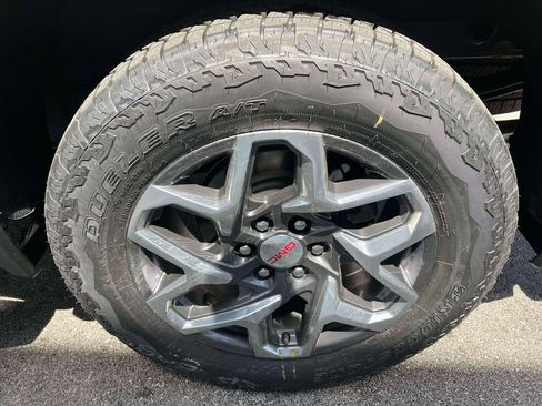 New 2026 GMC Sierra 1500 SLT w/ SLT Premium Plus Package AWD/4WD image 12