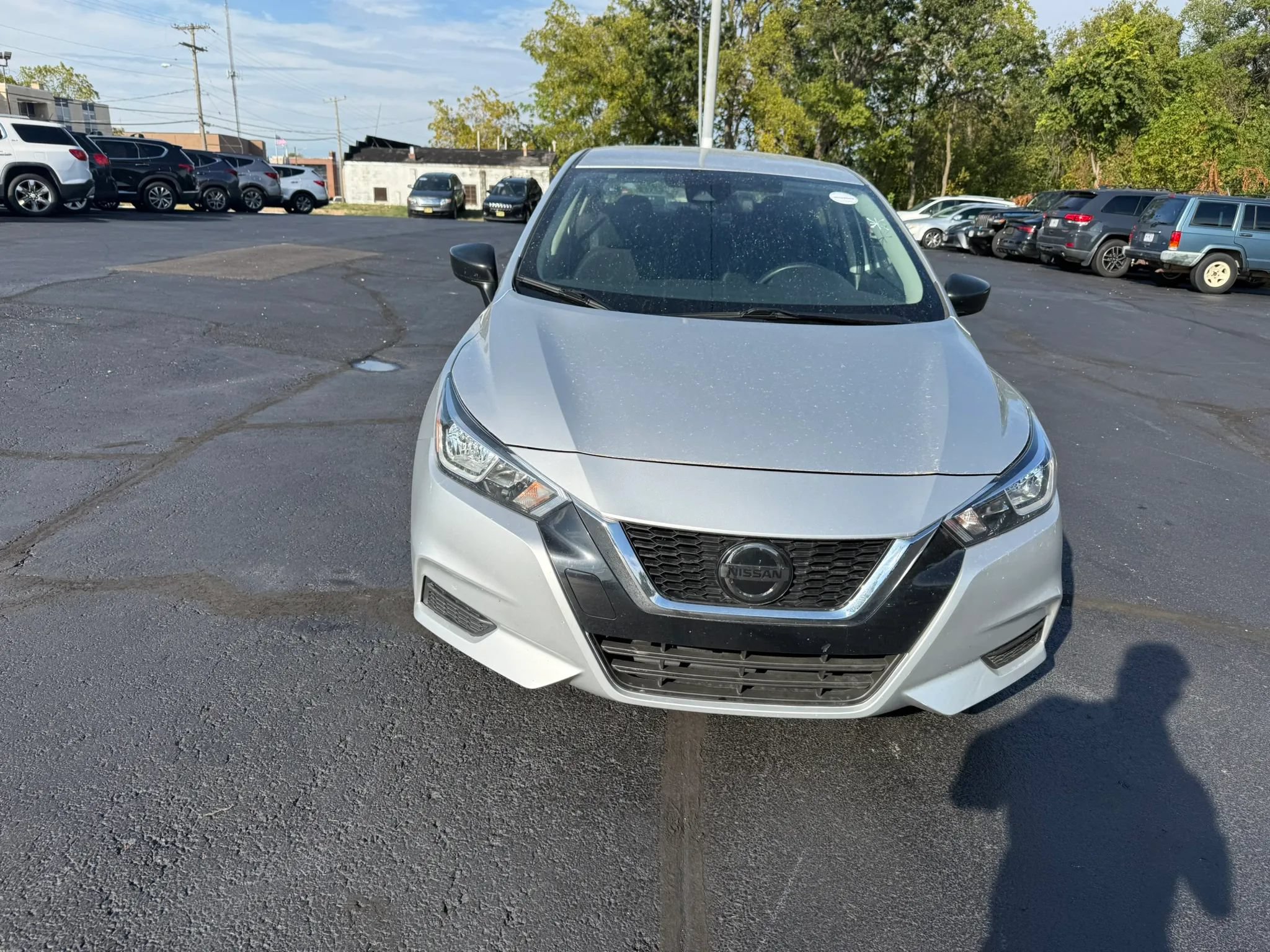 Used 2021 Nissan Versa S FWD image 2