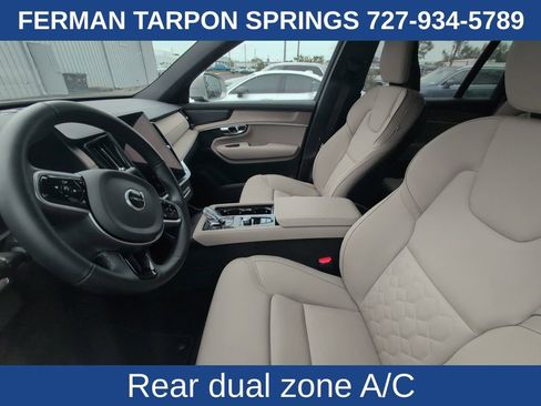 Used 2025 Volvo XC90 B6 Plus image 10
