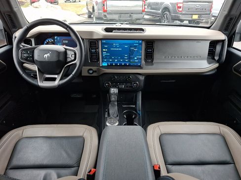 Used 2024 Ford Bronco Wildtrak image 15