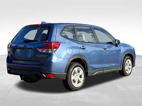 Used 2023 Subaru Forester AWD/4WD image 6