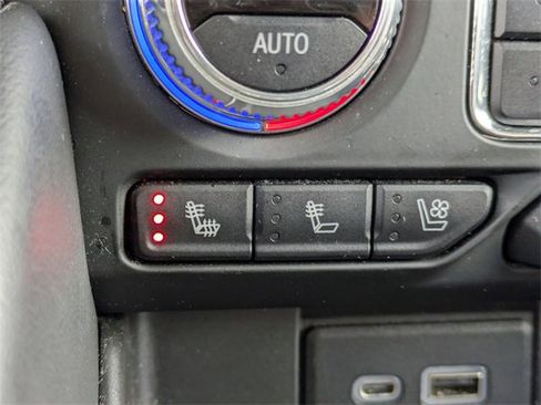 Used 2022 GMC Yukon SLT w/ SLT Luxury Package image 22