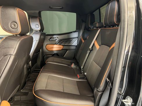 Used 2023 GMC Canyon AT4 w/ Technology Package image 14