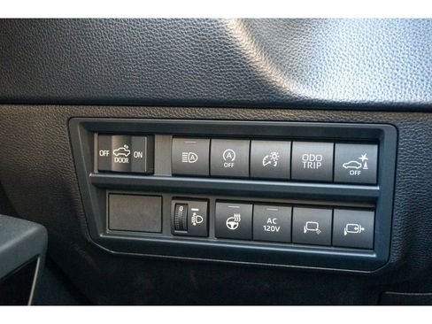 New 2026 Toyota Tundra Platinum image 27