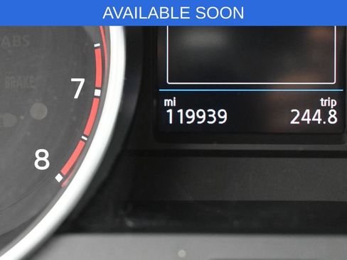 Used 2019 Volkswagen Tiguan SE AWD/4WD image 18
