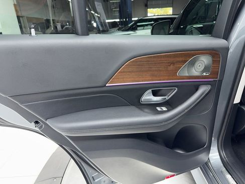 Used 2025 Mercedes-Benz GLE 350 4MATIC image 35