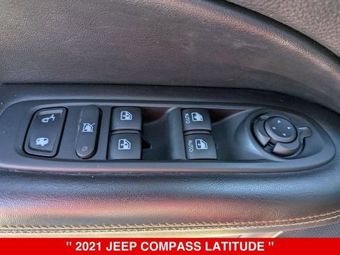 Used 2021 Jeep Compass Latitude w/ Convenience Group AWD/4WD image 13
