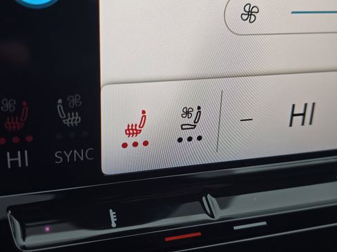 New 2026 Volkswagen Atlas SE image 12