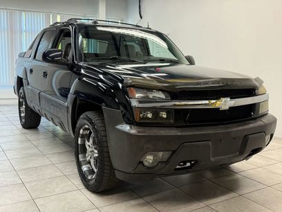 Used 2005 Chevrolet Avalanche Z71 w/ Sun And Sound Package