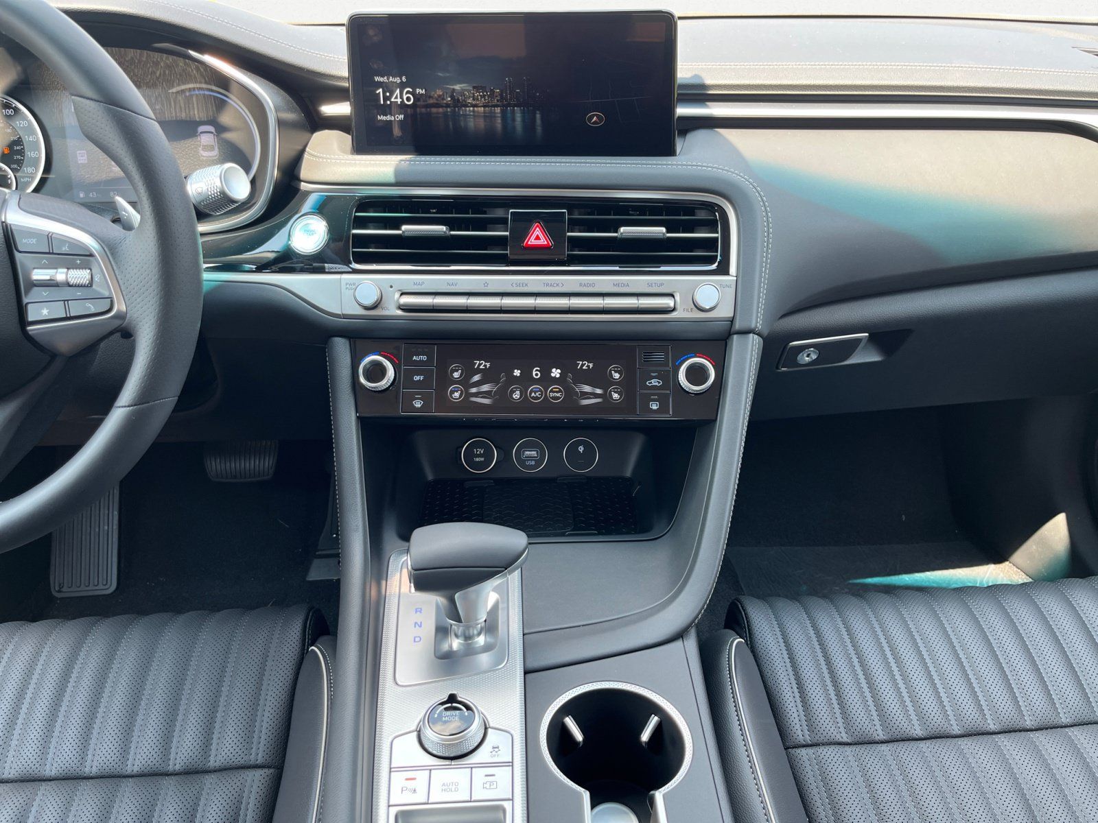 Used 2026 Genesis G70 2.5T Prestige AWD/4WD image 13