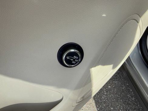 Used 2022 Buick Envision Preferred image 33