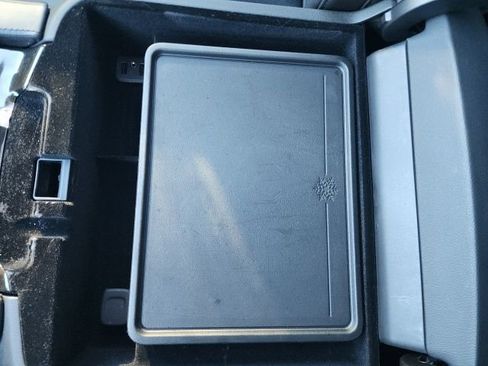 Used 2020 Cadillac Escalade Platinum image 39