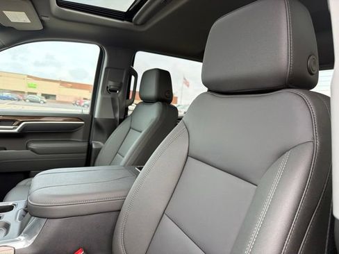 New 2026 Chevrolet Silverado 1500 RST w/ Convenience Package II AWD/4WD image 13