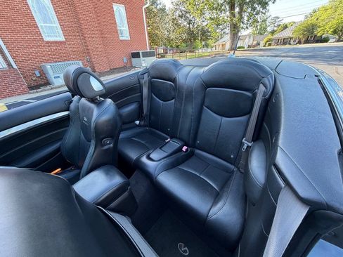 Used 2009 INFINITI G37 Convertible w/ Premium Pkg RWD image 20