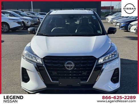 Certified 2024 Nissan Kicks SR w/ SR Premium Package image 2