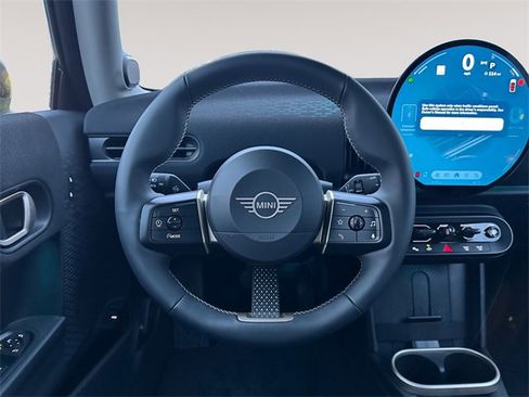 Certified 2025 MINI Cooper S image 9